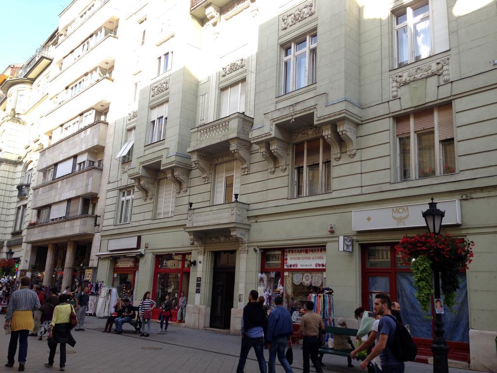 Family Buddha Apartment Budapeşte Dış mekan fotoğraf