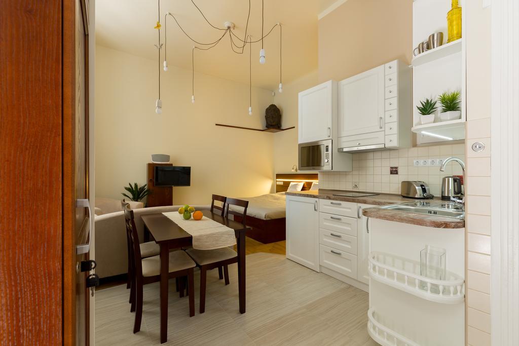 Family Buddha Apartment Budapeşte Dış mekan fotoğraf